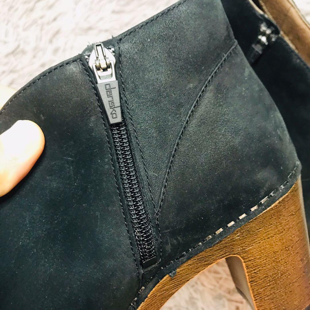 Dansko delphina ankle bootie top