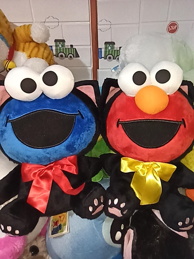 Elmo and Cookie Monster plush, Hobbies & Toys, Toys & Games on Carousell