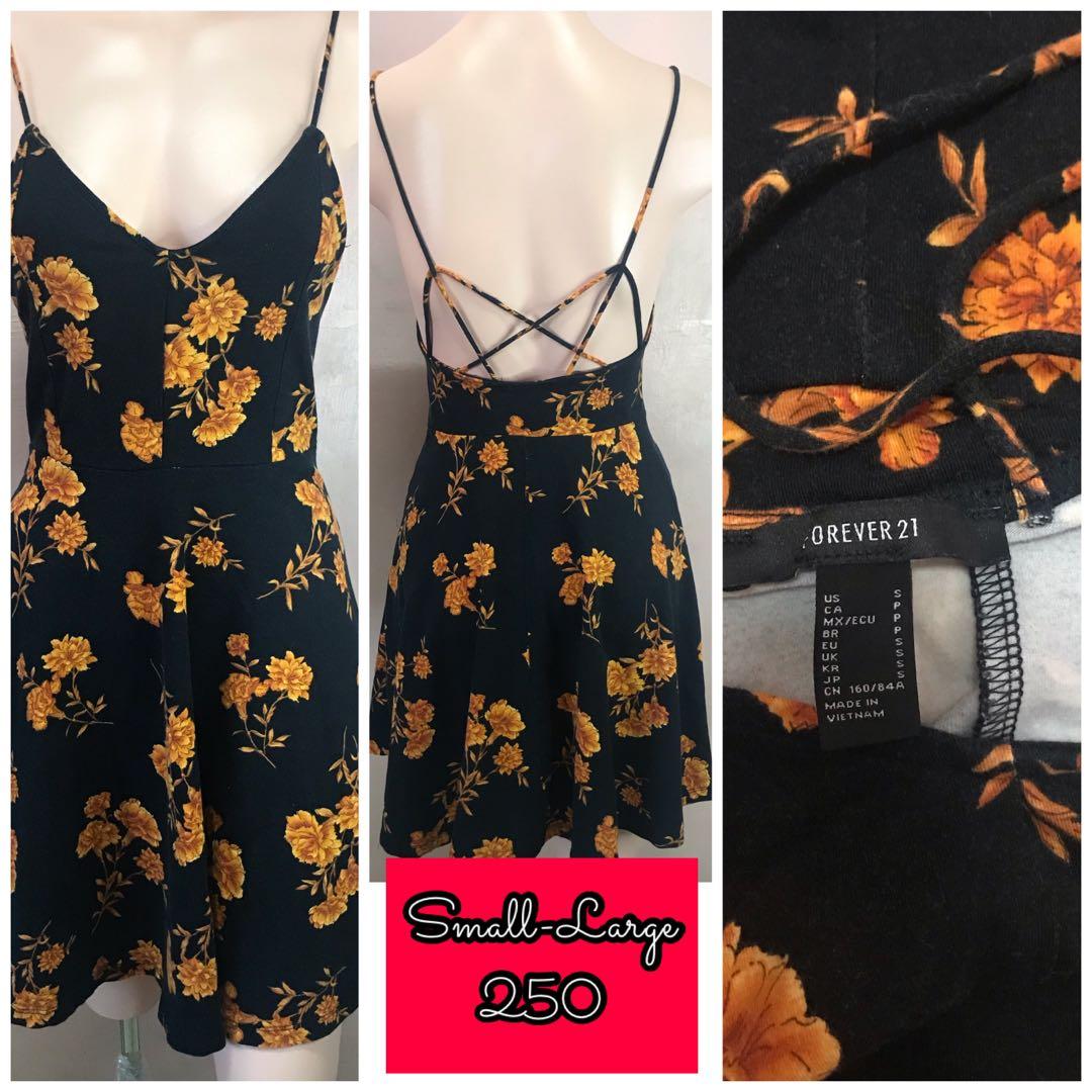 Forever 21 (Category: Evening dresses & gowns) located in Pasig City. Submitted by cheangelo (Listing ID 1052811094, Image 1). Description: Preloved Items from U.S bale Small-large.