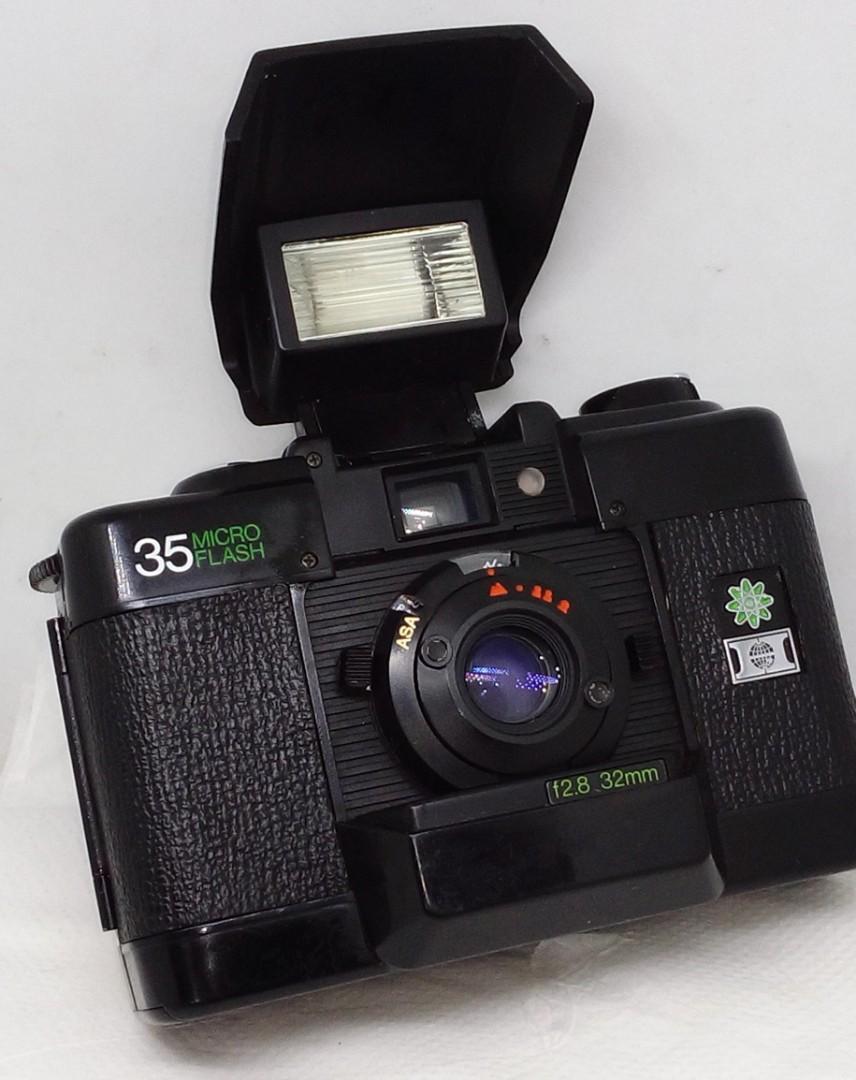 Hanimex 35 micro flash (Category: Flashes) located in Las Pinas. Submitted by film101 (Listing ID 1052838890, Image 1). Description: Hanimex 35 micro flash New arrival Mechanical camera with two known shutterspeed Its a micro compact camera with two mechanical shutter -this camera can work even no batteries -optics 32mm f2. 8 -best for daytime shooter coz it has two shutterspeed pref. For daytime shoots Condition of camera Optics clean Body signs