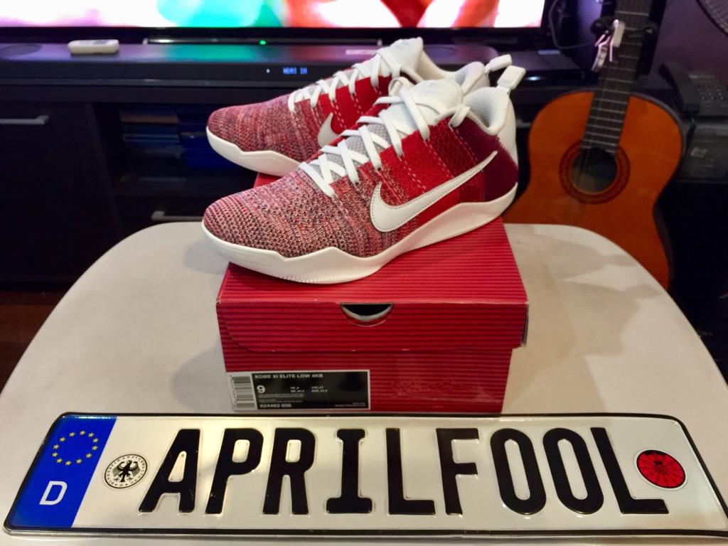 kobe 11 elite low red horse