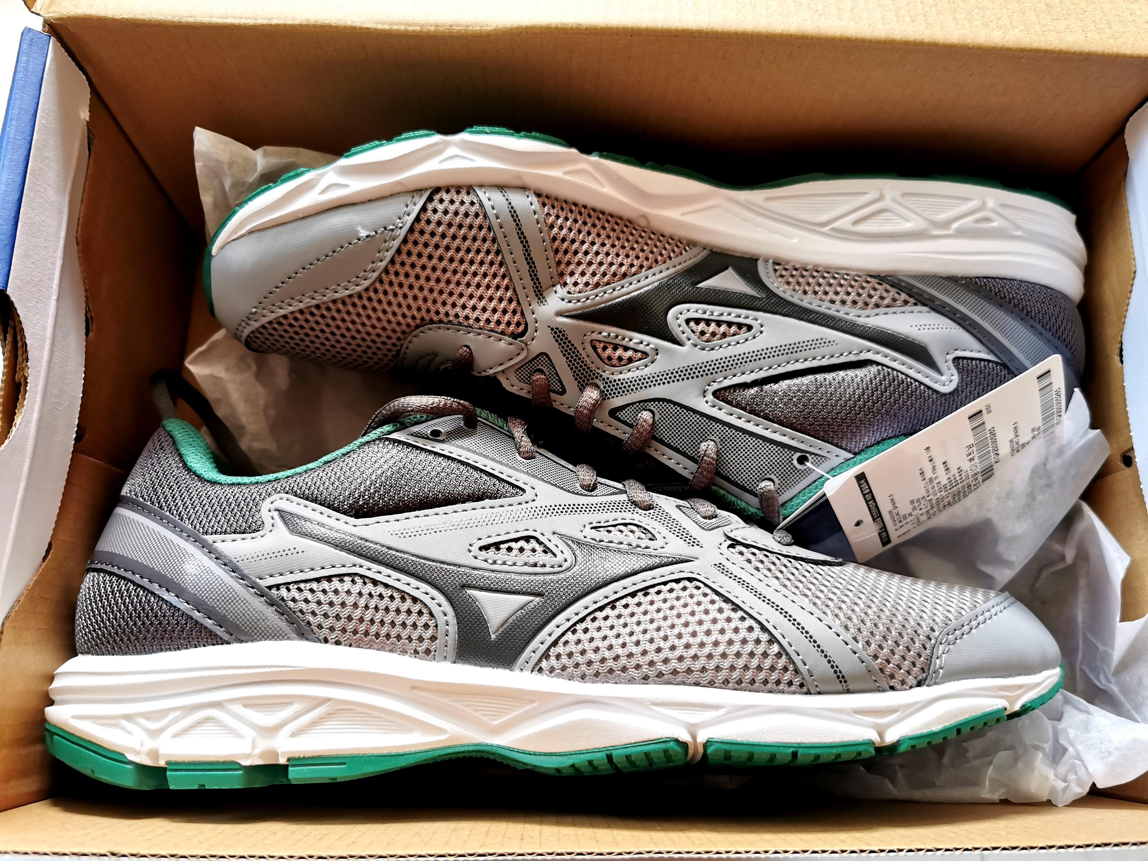 Mizuno Spark 5 running shoes Grey Green Men s Fashion Footwear