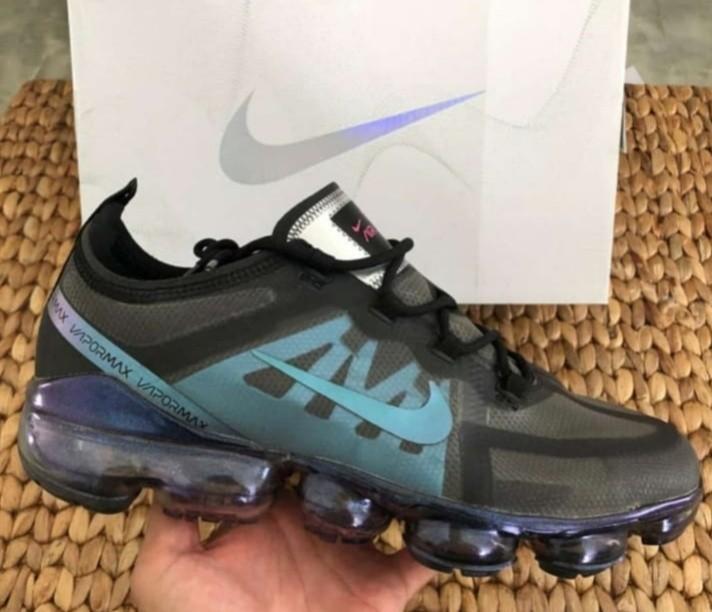 Nike Air Vapormax 2019 Trhowback Future Black Laser Fuchsia