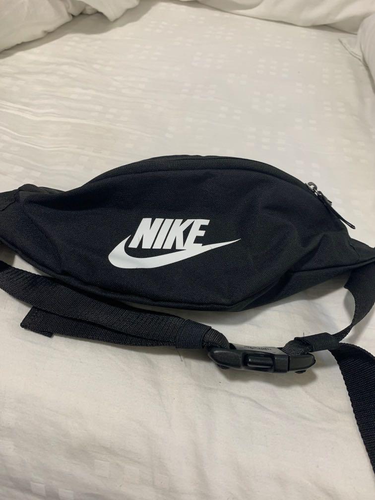 harga waist bag nike