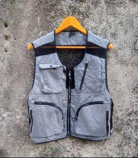 Outdoor Utility Grey Vest (Rompi)