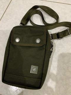 由 j568170 (刊登 ID 1052719721，圖片 1) 提交，位於 的 (類別：)，說明：。
