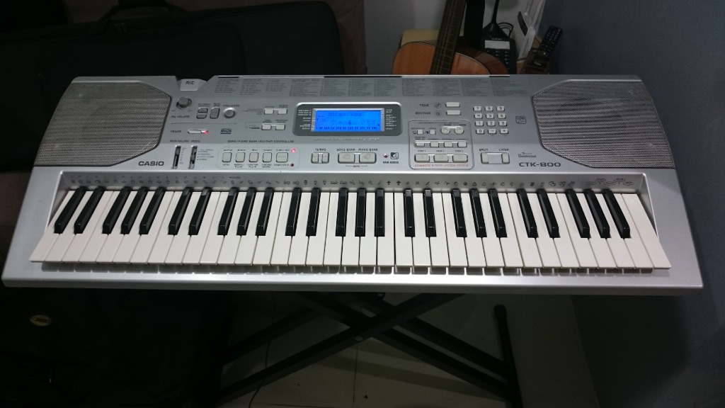 Preloved Casio Keyboard organ piano with Gig Bag Sustain Pedal