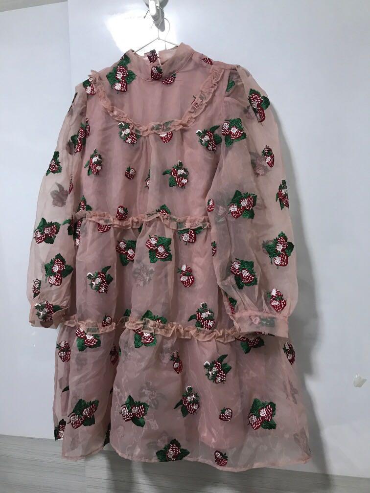 Strawberry printed sister Jane dress 