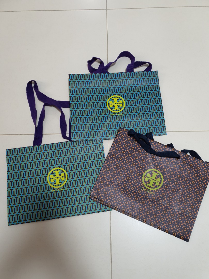 4 Tory burch paper bags $8 + 1 more big tory burch paper bag, Luxury, Bags  & Wallets on Carousell