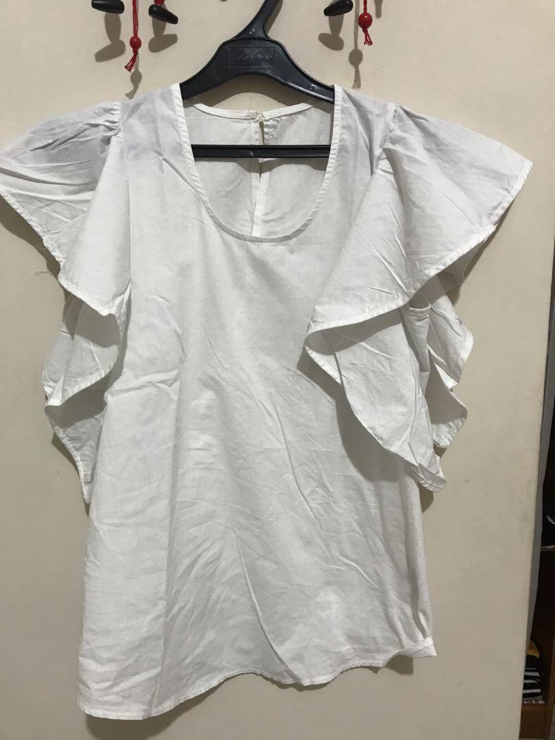 White flowy top, Fesyen Wanita, Pakaian 