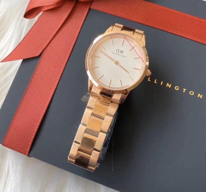 200 Authentic DW Daniel Wellington Couple Watch Christmas Sales