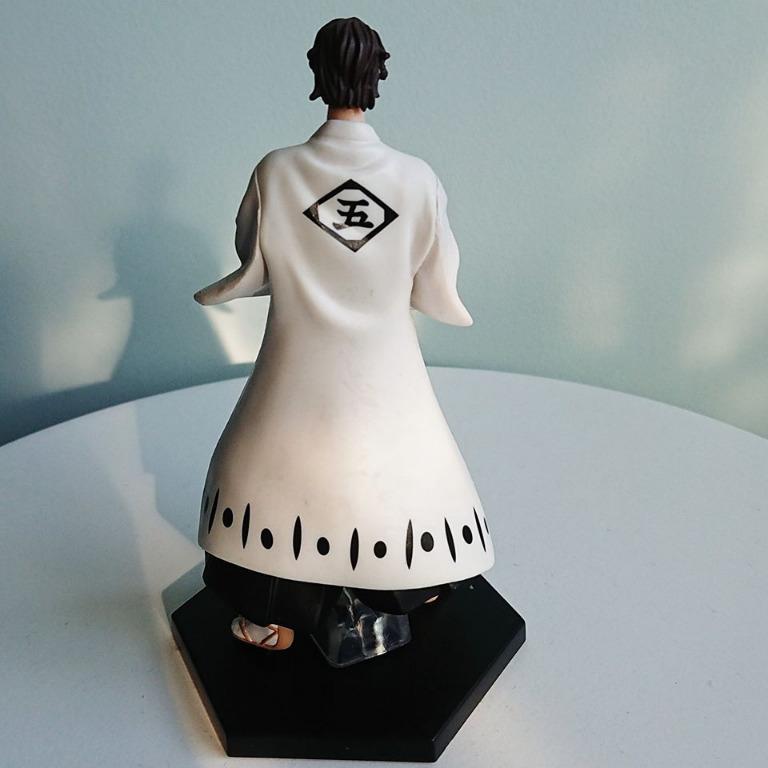 Bleach Characters Figure Aizen, Toys & Games, Bricks & Figurines on