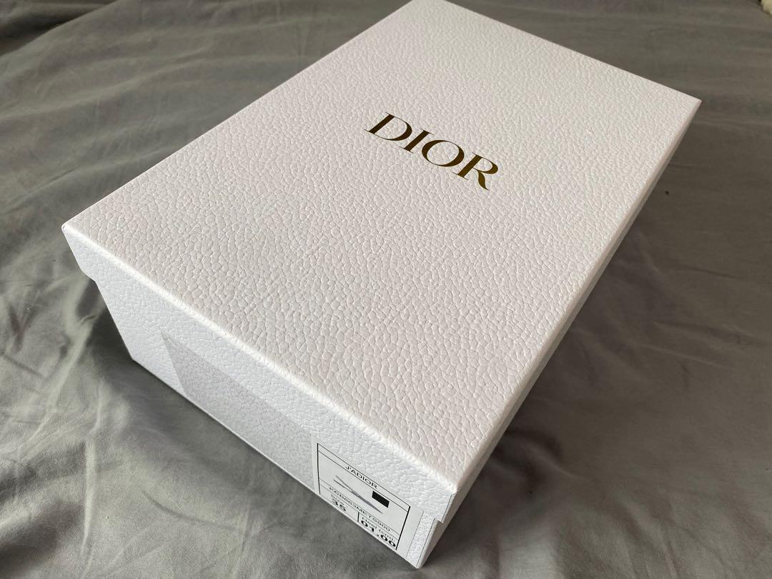 Christian Dior gold wording shoebox L31cm W21cm H11cm, Luxury ...