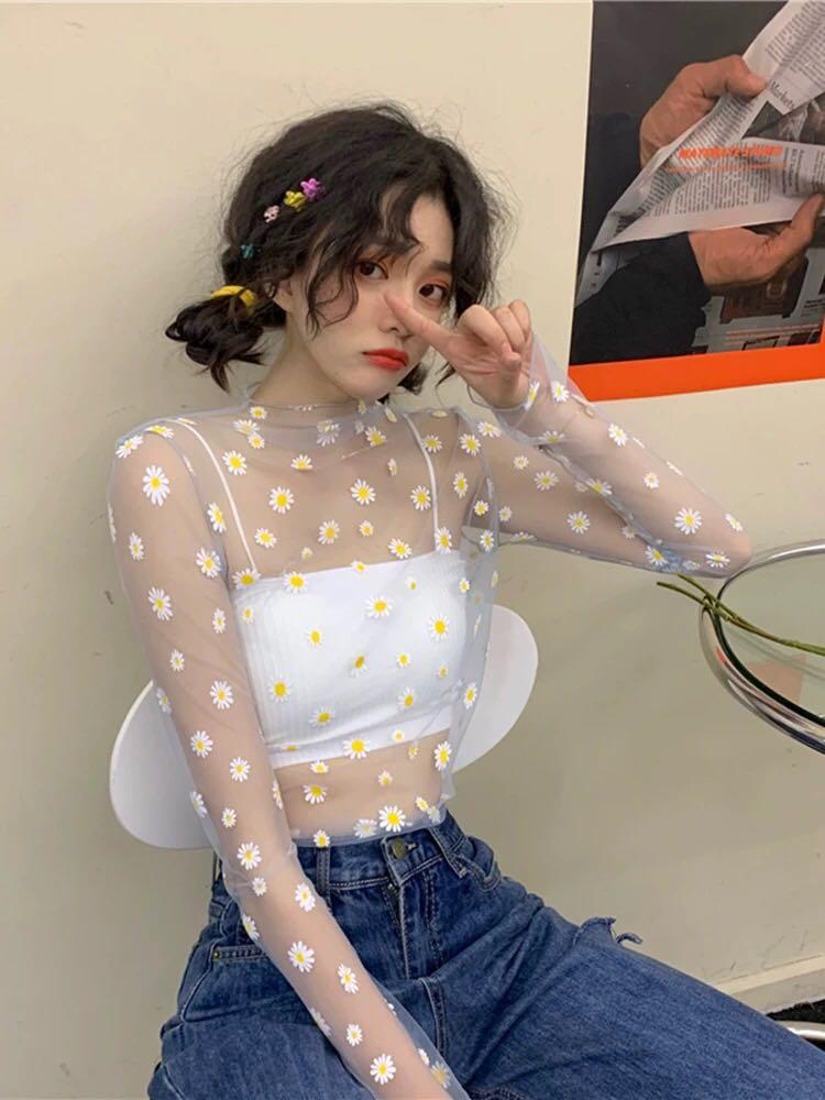 Mesh daisy top top