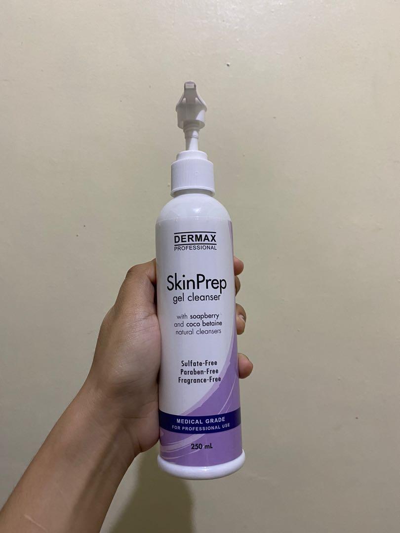 Dermax Products (Category: Face Care) located in Navotas City. Submitted by minjgaray (Listing ID 1054990652, Image 2). Description: Natanggal ko lang plastic!! :( Mali ako ng bili, sell ko nalng sya as a set. I attached na rin the receipt..