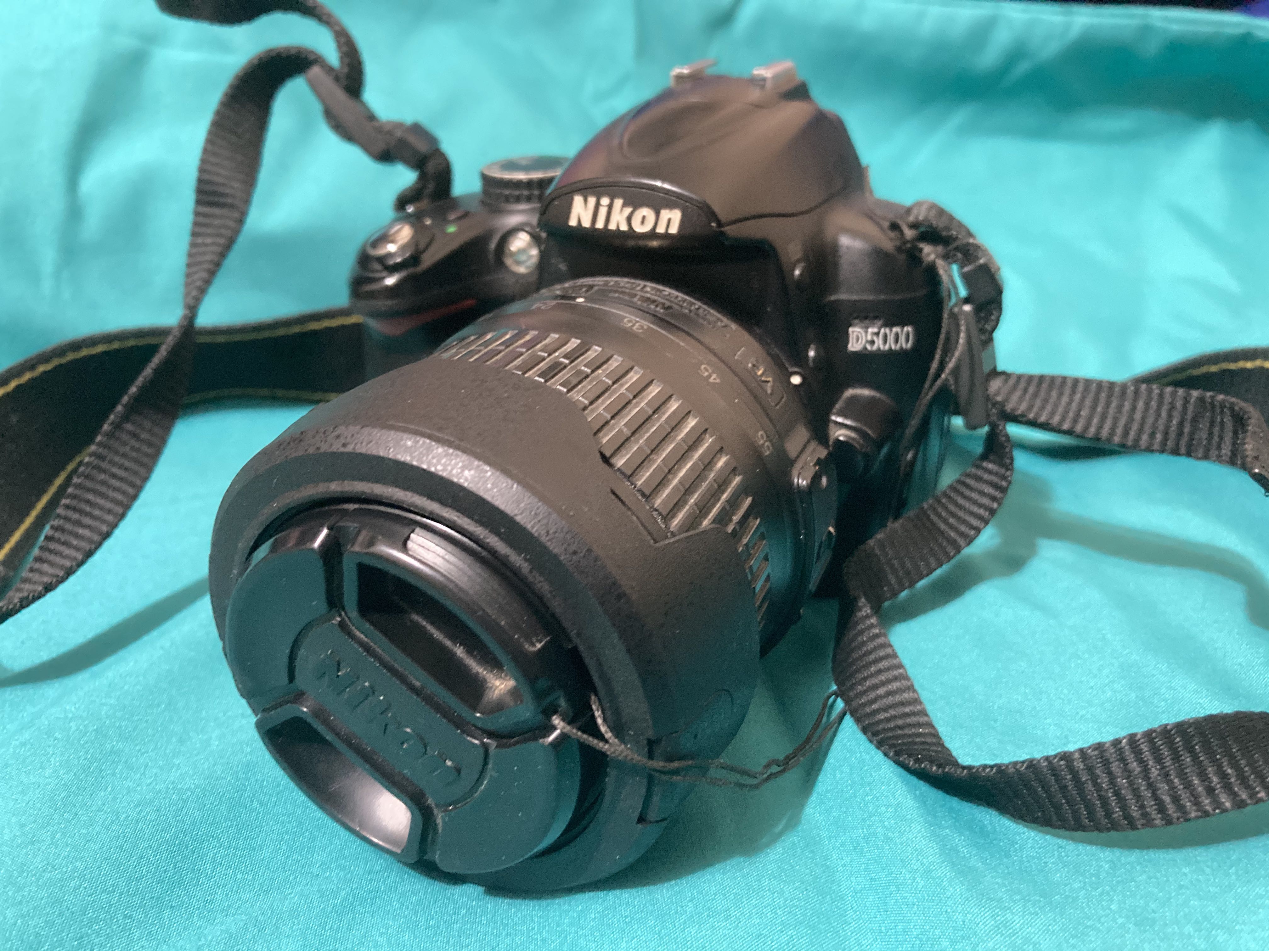 DSLR Nikon D5000 (Used), Photography, Cameras on Carousell