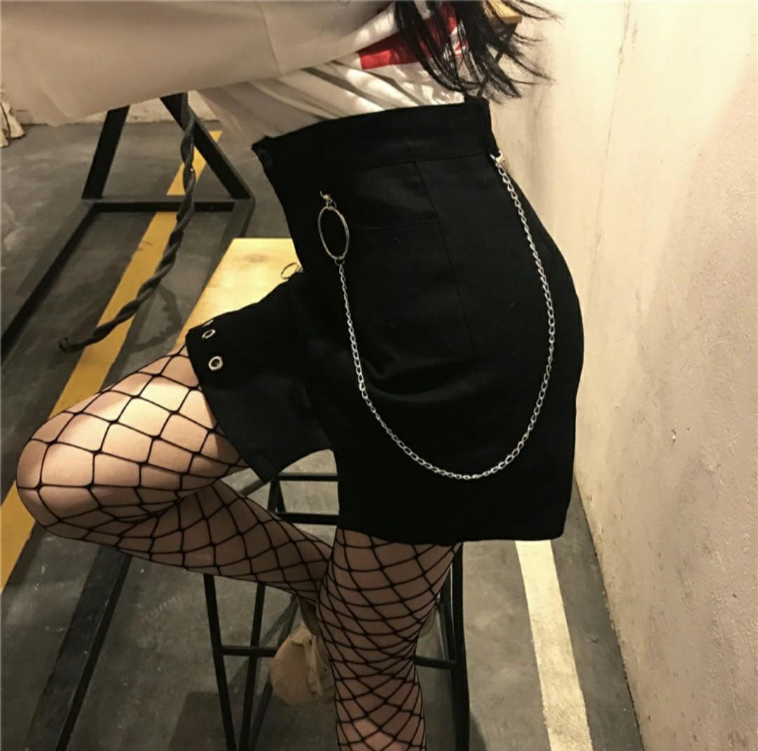Edgy e girl clothes store
