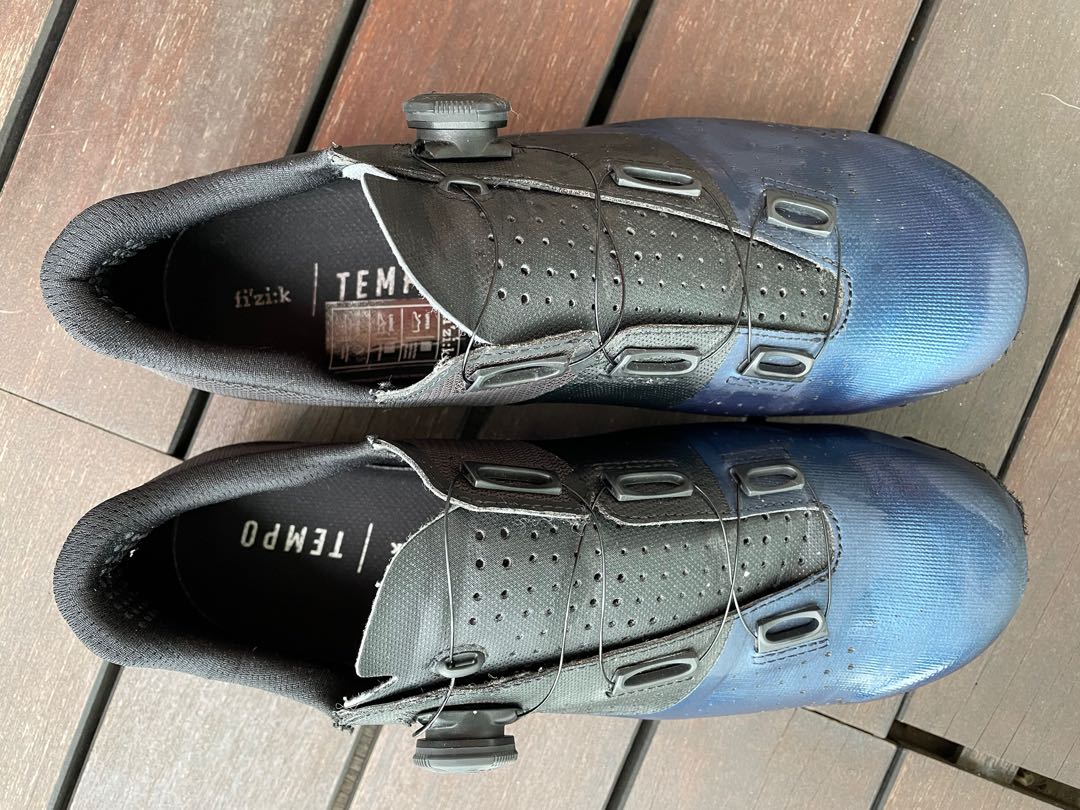 Fizik tempo r4 overcurve wide, Sports Equipment, Bicycles  Parts, Parts   Accessories on Carousell