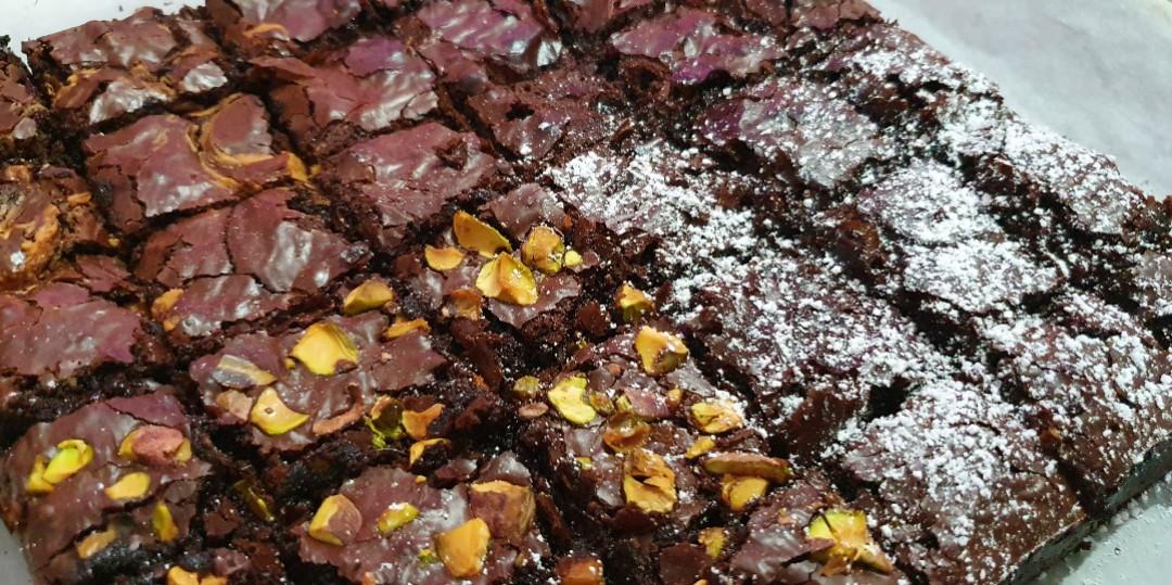 Halal Brownies 4 in 1, Food & Drinks, Packaged & Instant Food on Carousell