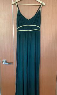 (Category: ) located in . Submitted by seemywardrobe (Listing ID 1054936401, Image 1). Description: .