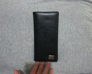 (Category: ) located in . Submitted by enzos_preloved_stuff (Listing ID 1055128704, Image 1). Description: .