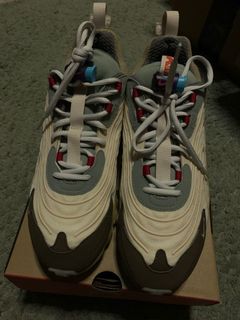 (Category: ) located in . Submitted by sneakerific (Listing ID 1055131733, Image 1). Description: .