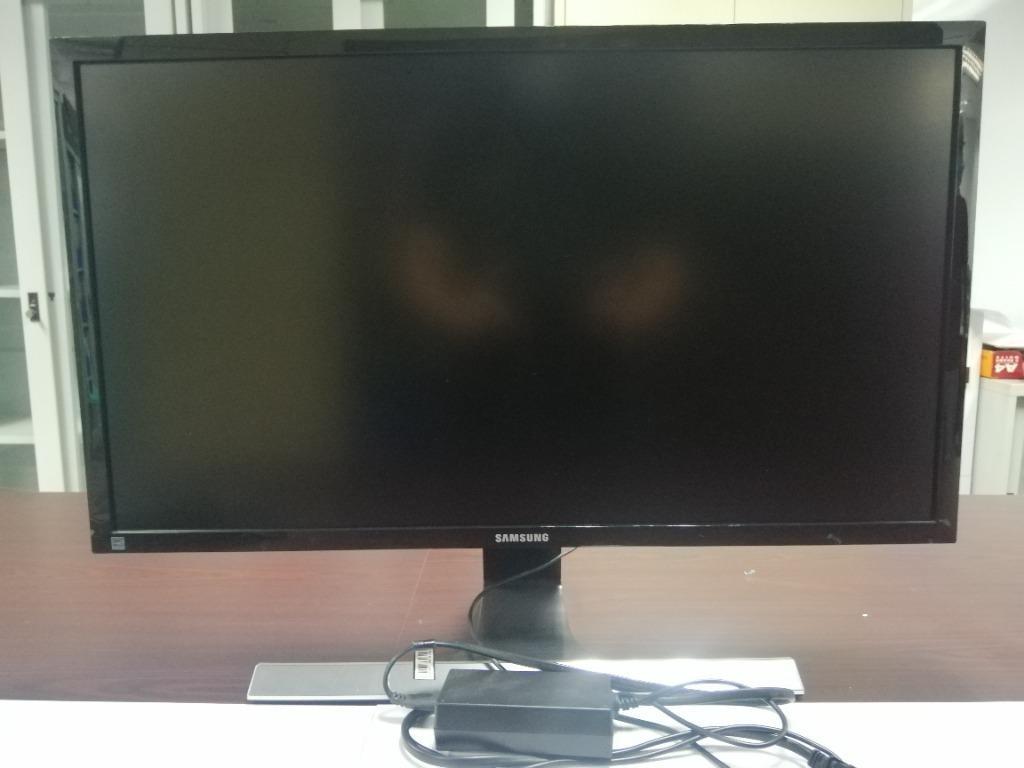 samsung 28 inch lcd monitor almost like new must go