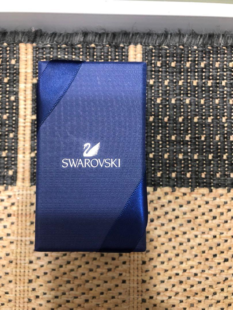 Swarovski Box (Category: Luxury Accessories) located in Marikina City. Submitted by elaishoppe (Listing ID 1055071852, Image 1). Description: .