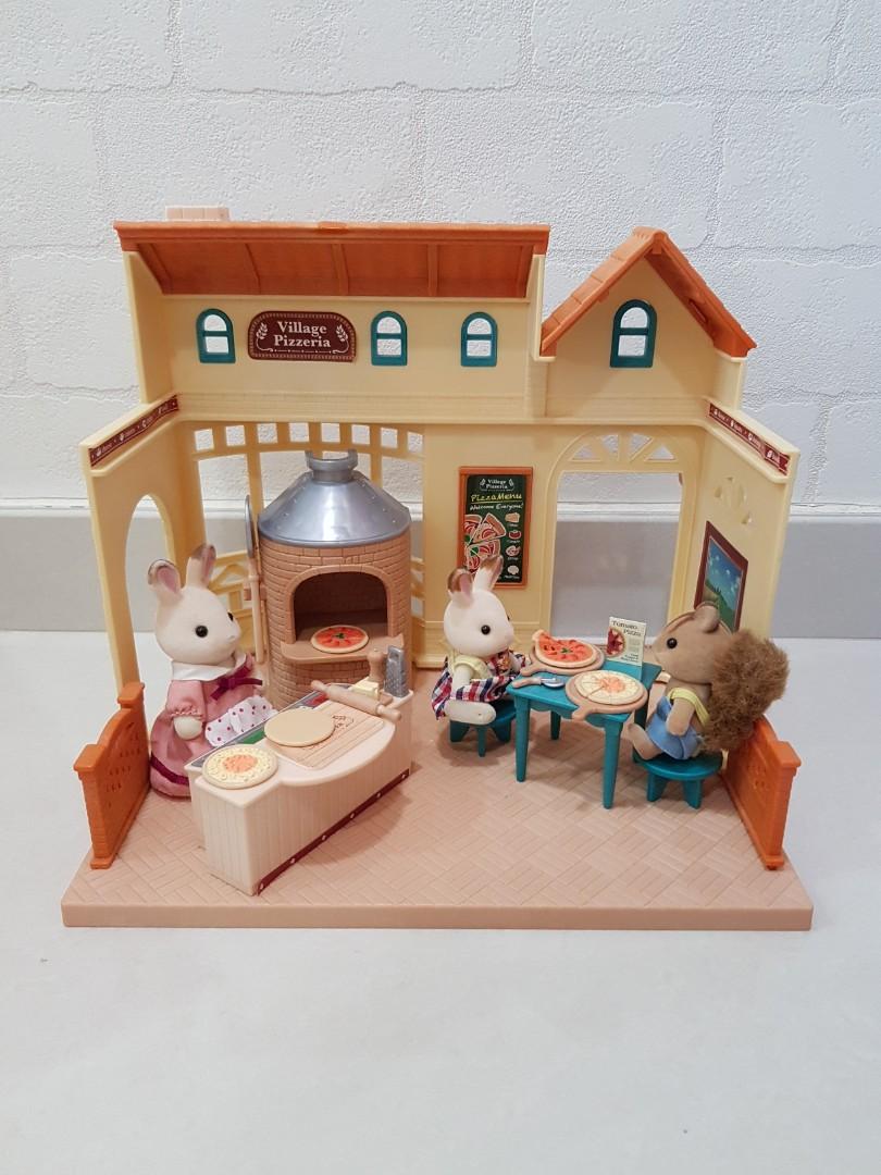 Sylvanian Families Village Pizzeria