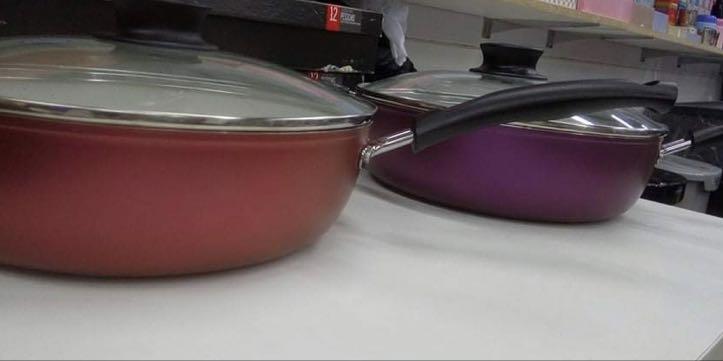 Tramontina deep frying pan (Category: Cookware & Accessories) located in Manila. Submitted by simplyameerah (Listing ID 1055063929, Image 1). Description: original tramontina deep frying pan .
