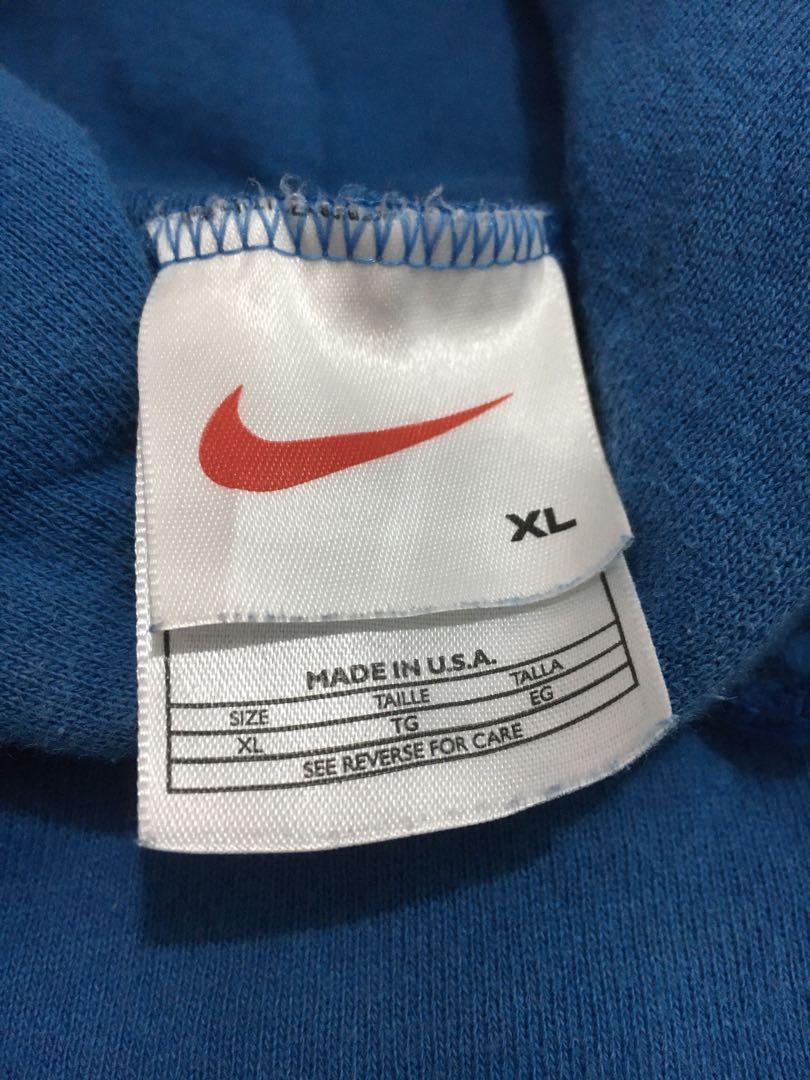 Vintage 90s Nike white tag Midswoos hoodie, Men's Fashion, Coats, Jackets  and Outerwear on Carousell