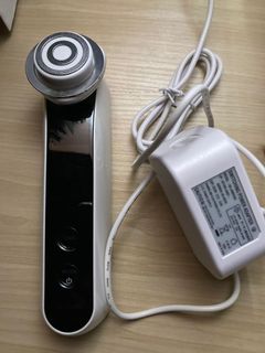 （分類：）位於 。 由 kamantse 提交（商品編號 1055122041，圖片 1）。簡介： 。