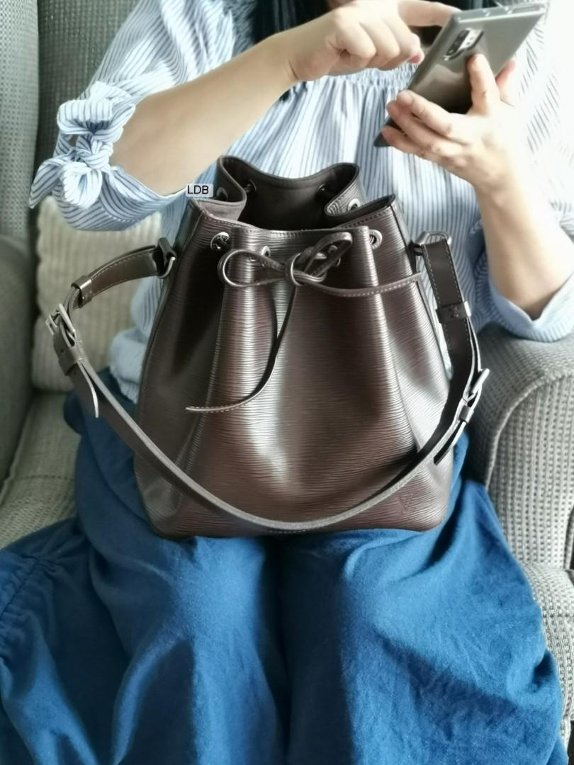 RM4,200 L V Cannes Vanity Bag Epi Leather In Black (19cm) Item