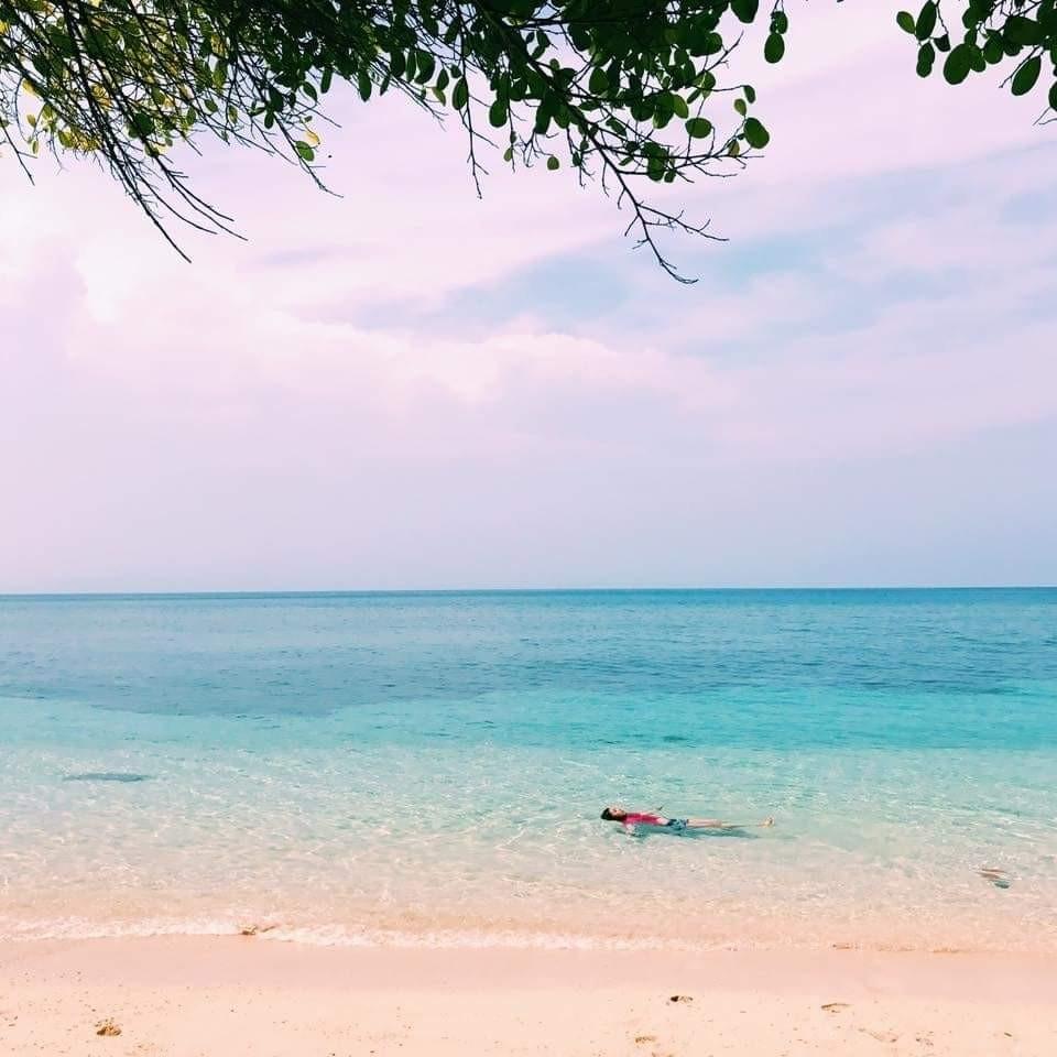 Beach resort (Category: Lot) located in Manila. Submitted by guapz2025 (Listing ID 1055344492, Image 1). Description: Beach resort at GLAN, SARANGANI PROVINCE 12M per hectare Total land area: 12 hectares https://m.youtube.com/watch?v=BYgiyeGLDOY&feature=share.