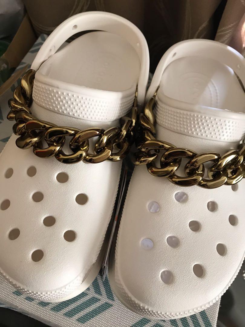Brand new Crocs white with chain platform clogs size 7, Women's Fashion