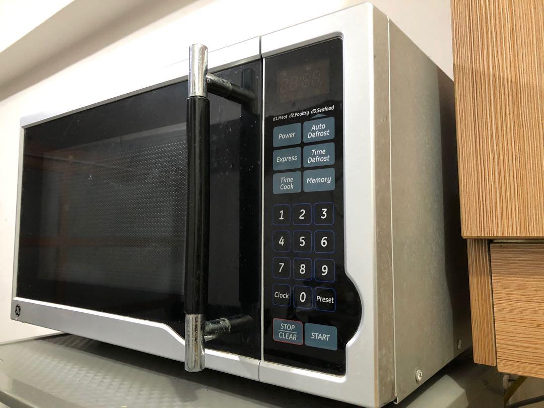 GE Microwave (Defective Keypad), Furniture & Home Living, Kitchenware & Tableware, Other Kitchenware & Tableware on Carousell