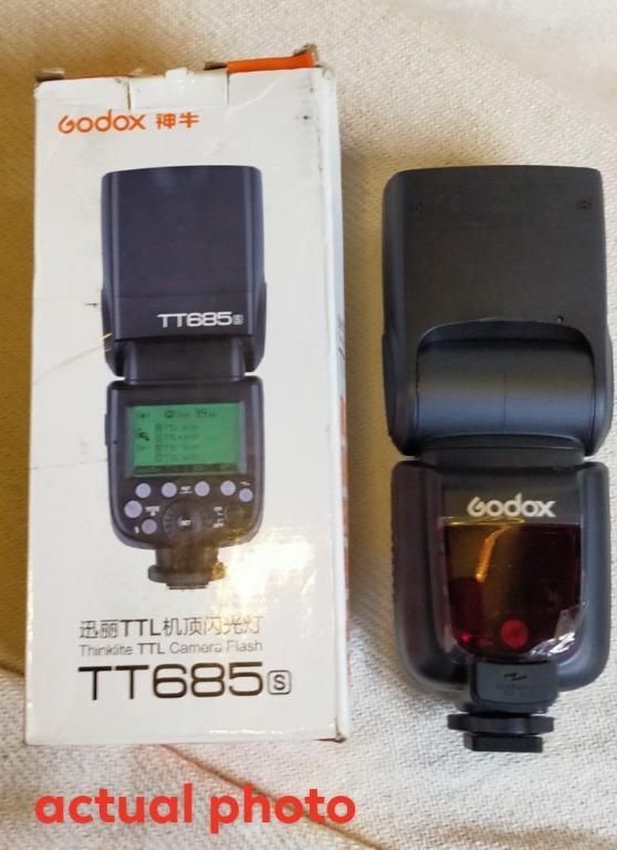 Godox TT685S Thinklite TTL Flash for Sony Cameras (Category: Flashes) located in Marikina City. Submitted by skowshop (Listing ID 1055369348, Image 3). Description: Product Highlights Built-In 2.4GHz X Wireless Radio System Compatible with Sony ADI / P-TTL Guide Number: 197' at ISO 100 and 200mm Zoom Range: 20-200mm (14mm with Panel) Tilts from -7 to 90° Rotates Left & Right 180° Wireless Master/Slave TTL Functionality Recycle Time: 0.1-2.6 Secon
