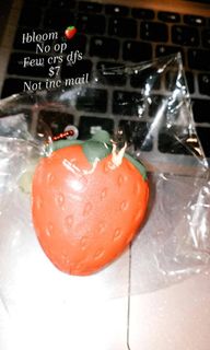（分類：）位於 。 由 squish._strawbs 提交（商品編號 1055366040，圖片 1）。簡介： 。
