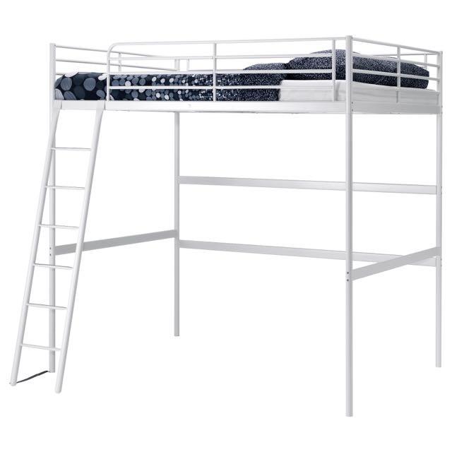 Svarta double loft online bed