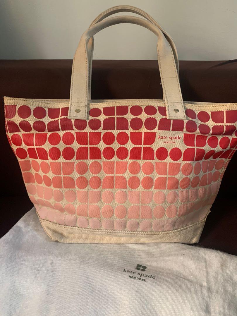 Kate Spade Tote Bag (Category: Luxury Bags & Wallets) located in Muntinlupa City. Submitted by mc_shopgram (Listing ID 1055352486, Image 3). Description: 💯 Authentic. Mint condition. Brand: Kate Spade Tote Bag Size: 19 in (height) x 17.5 in (length) x 6.75 in (width) Bag loop size: 7 in. Material: Canvas With dustbag. MOP: Gcash .