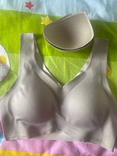 (Category: ) located in . Submitted by cherishkoh (Listing ID 1055164939, Image 1). Description: .