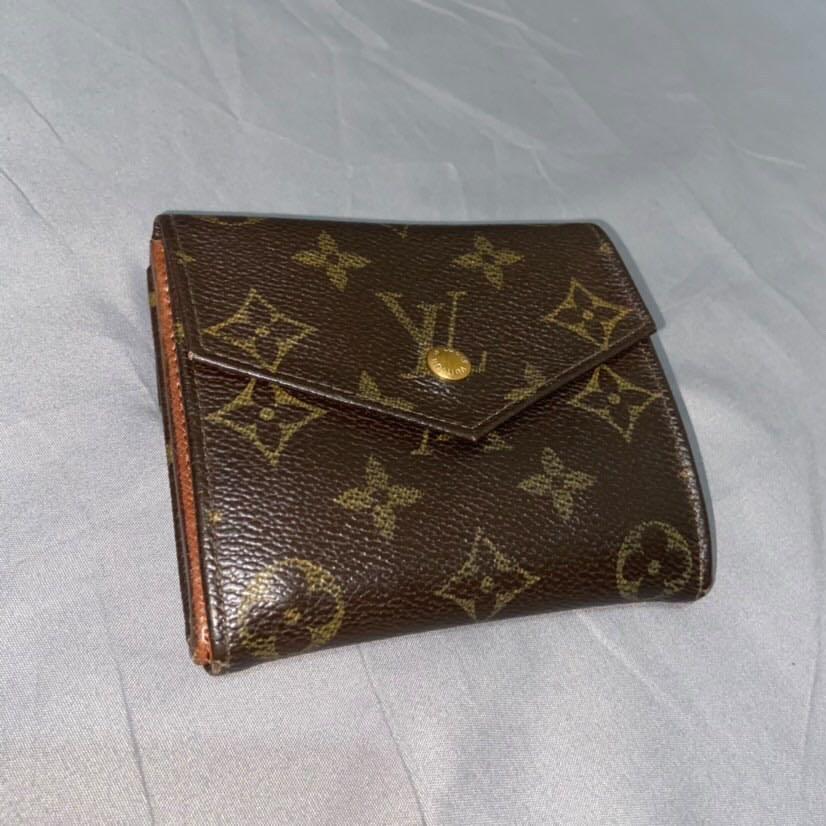 Louis Vuitton Checkbook wallet, Luxury, Bags & Wallets on Carousell