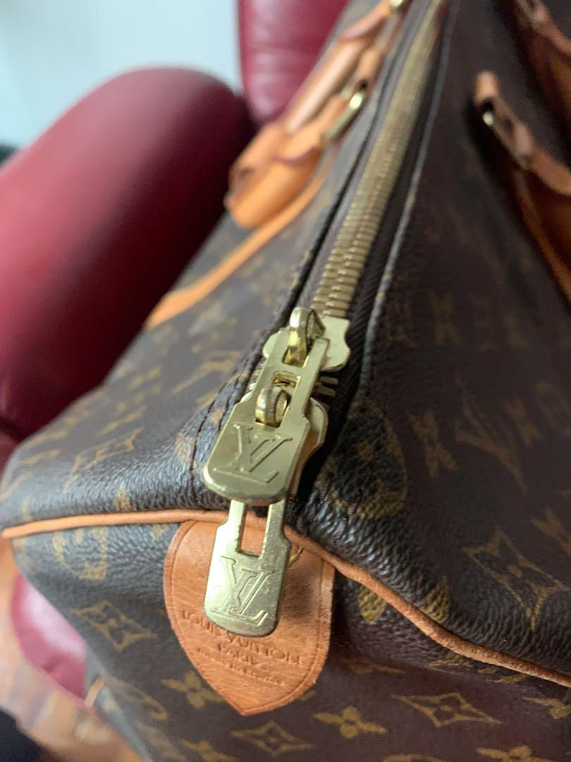 LV Keepall 45 Monogram Canvas Travel Bag (Category: Luxury Bags & Wallets) located in Marikina City. Submitted by allaboutbranded.ph (Listing ID 1055244581, Image 3). Description: Good condition Travel bag With dust bag.