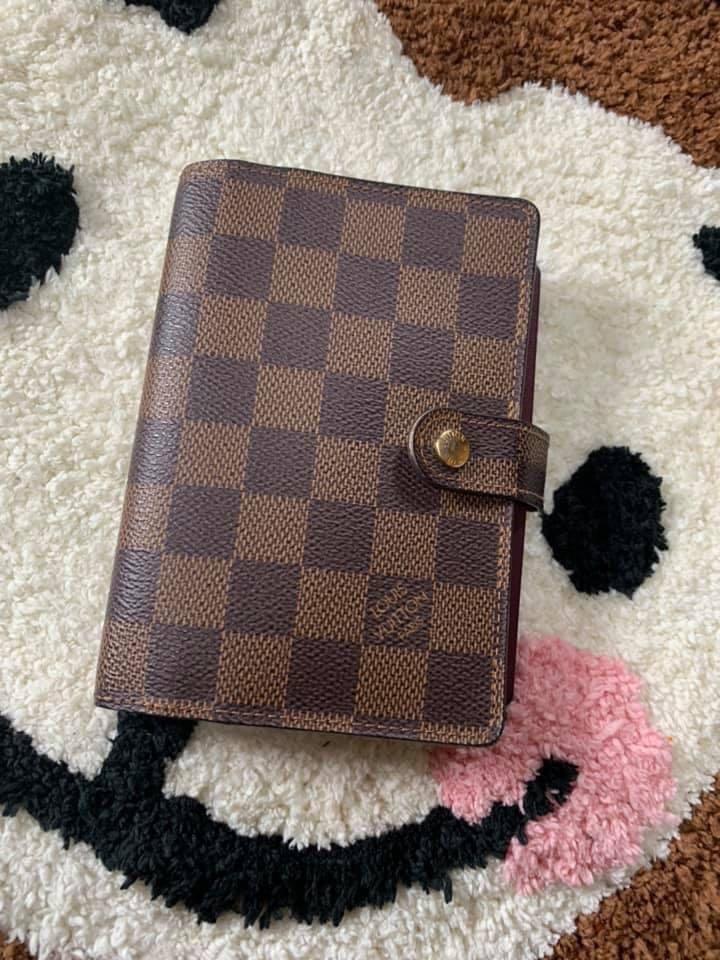 Lv Passport holder Authentic (Category: Luxury Bags & Wallets) located in Pasay City. Submitted by lizshoppe (Listing ID 1055348499, Image 2). Description: Preloved Passport Holder Excellent Condition With initials 100% Authentic.