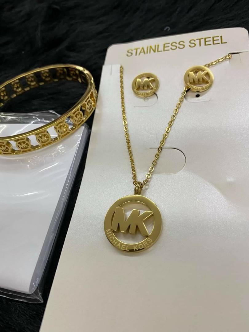 Michael Kors Set Necklace, Women's Fashion, Jewelry & Organizers, Necklaces  on Carousell