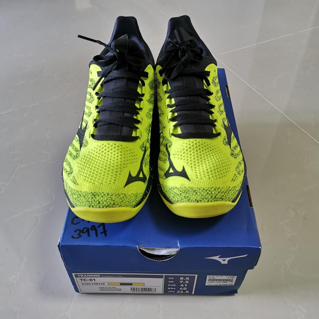 Mizuno Tc 01 Training Shoes Us 8 5 Uk 7 5 Sports Sports Apparel On Carousell
