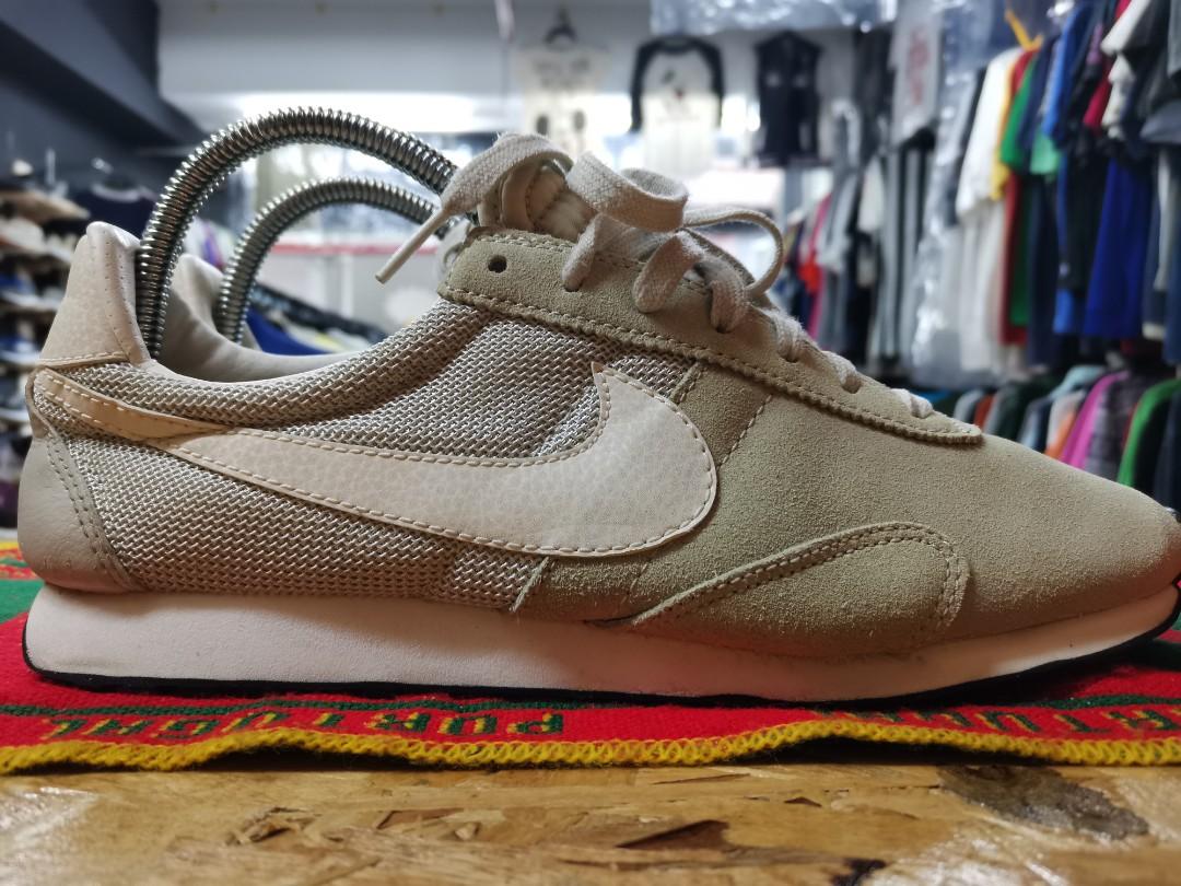 Nike Women Pre Montreal Racer Vintage Women s Fashion Footwear