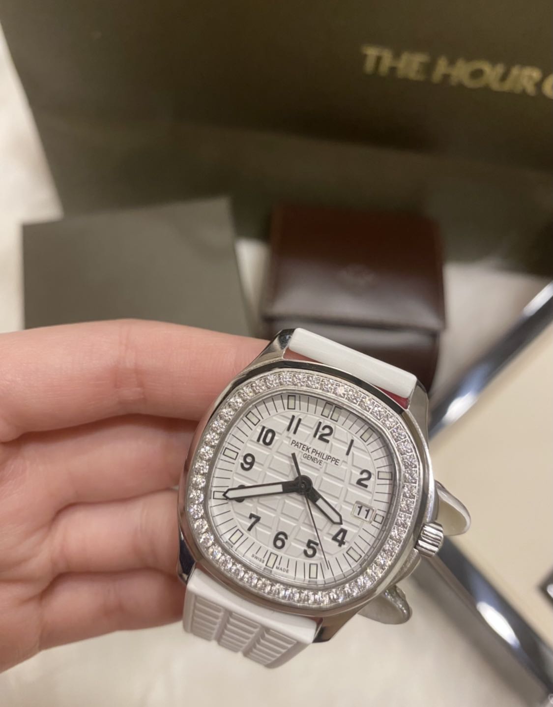 Patek philippe aquanaut 2025 ladies