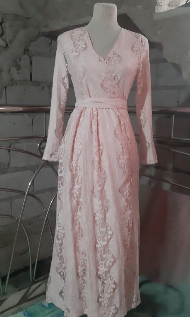 Prenup Pregnancy Pregnant Maternity Baby Shower Gown Long Dress Slit Pink Lace Dress Wrap Dress Women S Fashion Clothes Dresses Skirts On Carousell