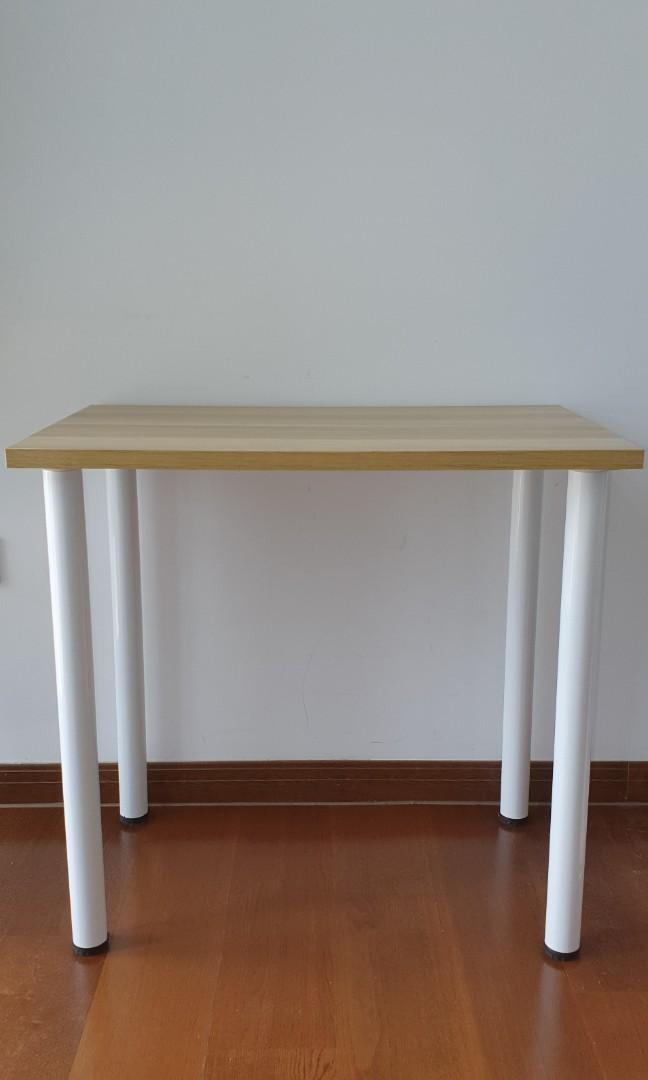 Study Table - Good quality (Category: Tables & Sets) located in Singapore. Submitted by Nyx85 (Listing ID 1055282914, Image 1). Description: Study Table with a solid top - Great to put in bedrooms. Perfect size that can fit a screen, laptop and a keyboard ( as shown). Have used for just 3-4 months. Condition 9/10.Moving out to another place that has a pre.existing study. Dimensions: L80×W50xH75.